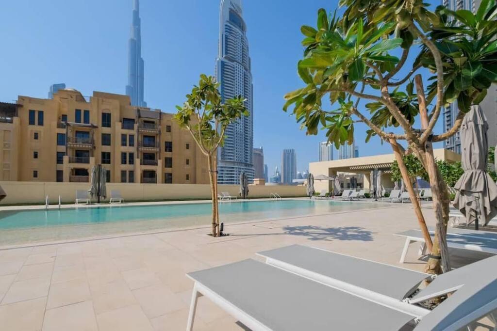 Iconic Oasis 3Bhk With Burj Khalifa Panorama Apartment Dubai Exterior photo